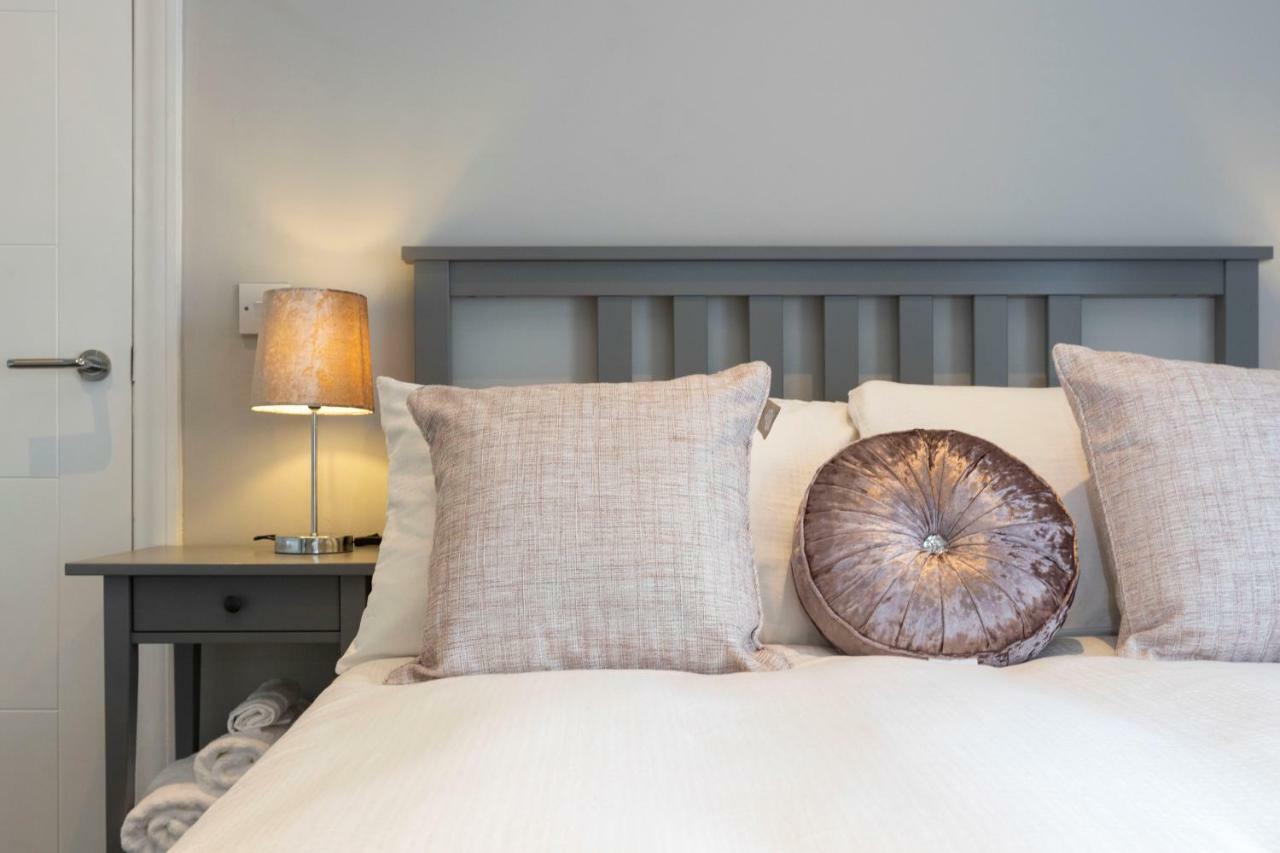 Chestnut House, Beautiful, Spacious & Comfortable 벨파스트 외부 사진